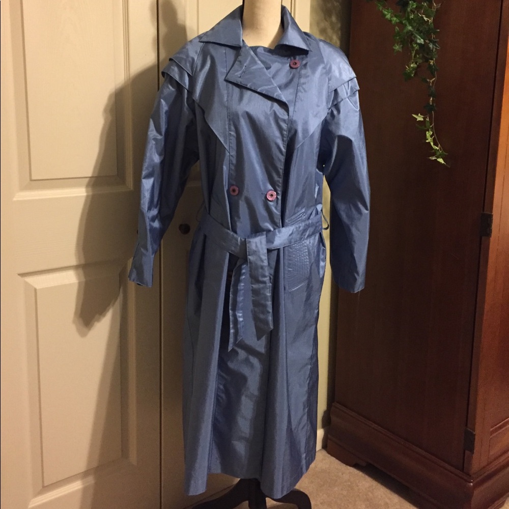 British Mist  long trench coat size 8P